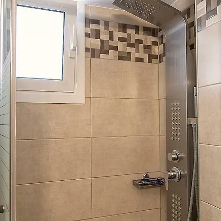 Lazaros Apartment
