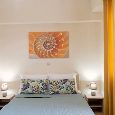 Apartment Lazaros